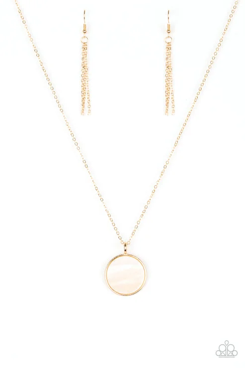 chic necklaces for casual wear -Shimmering Seashores Gold Necklace